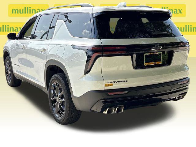 Used 2026 Chevrolet Traverse LT w/ Midnight/Sport Edition FWD image 9