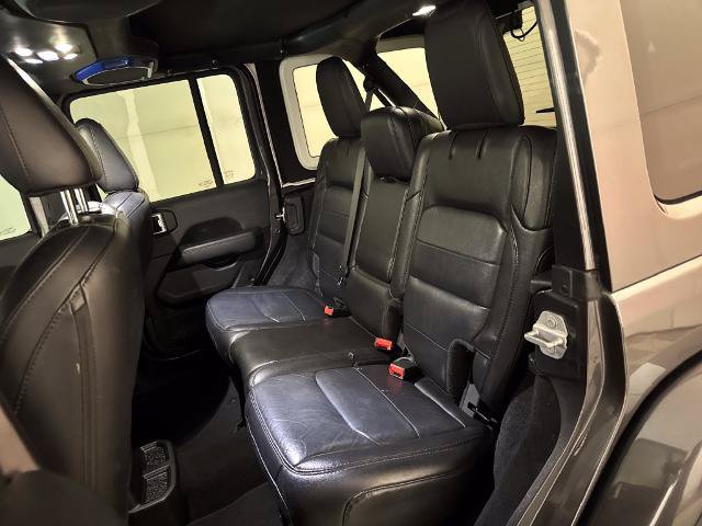 Used 2021 Jeep Wrangler Unlimited Sahara AWD/4WD image 32