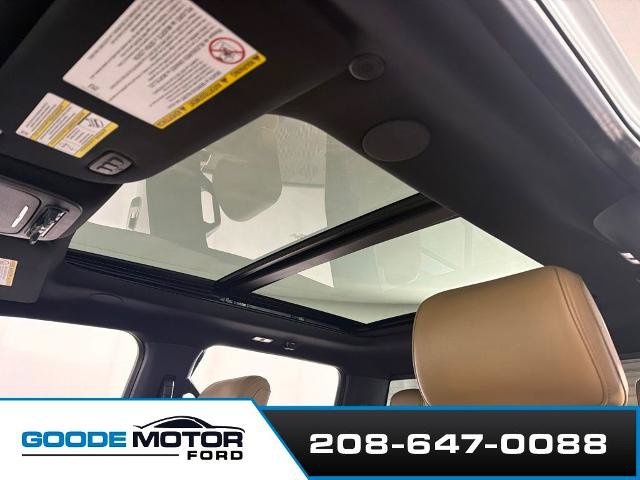 Certified 2025 Ford F350 Lariat w/ Lariat Ultimate Package AWD/4WD image 19