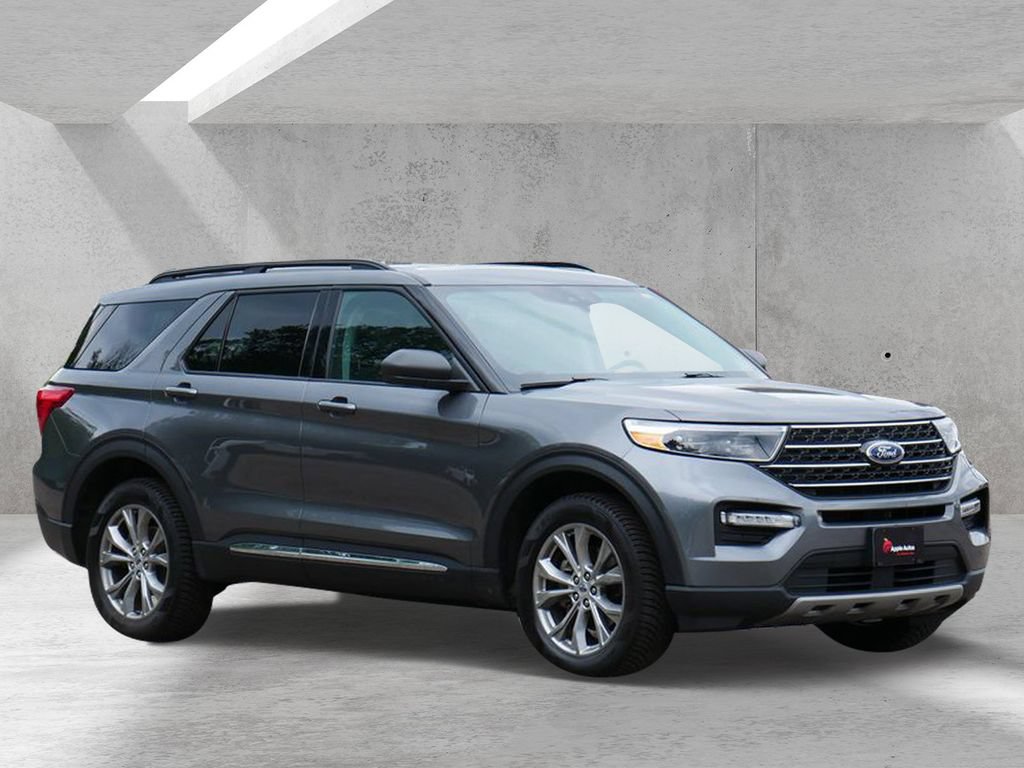 Certified 2023 Ford Explorer XLT w/ Equipment Group 202A AWD/4WD image 1