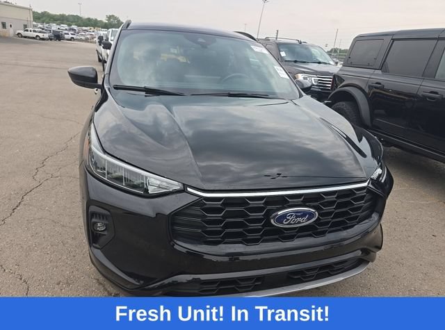 Certified 2024 Ford Escape ST-Line Select w/ Tech Pack #1 AWD/4WD image 8