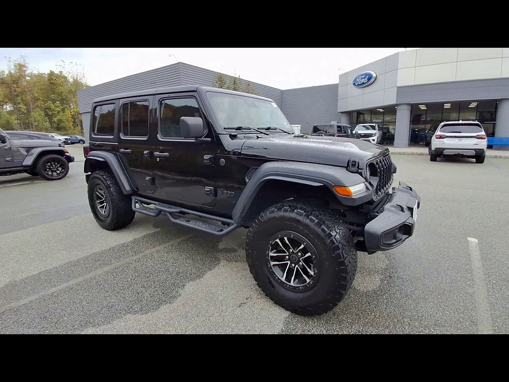 Used 2024 Jeep Wrangler Unlimited Sport AWD/4WD image 2