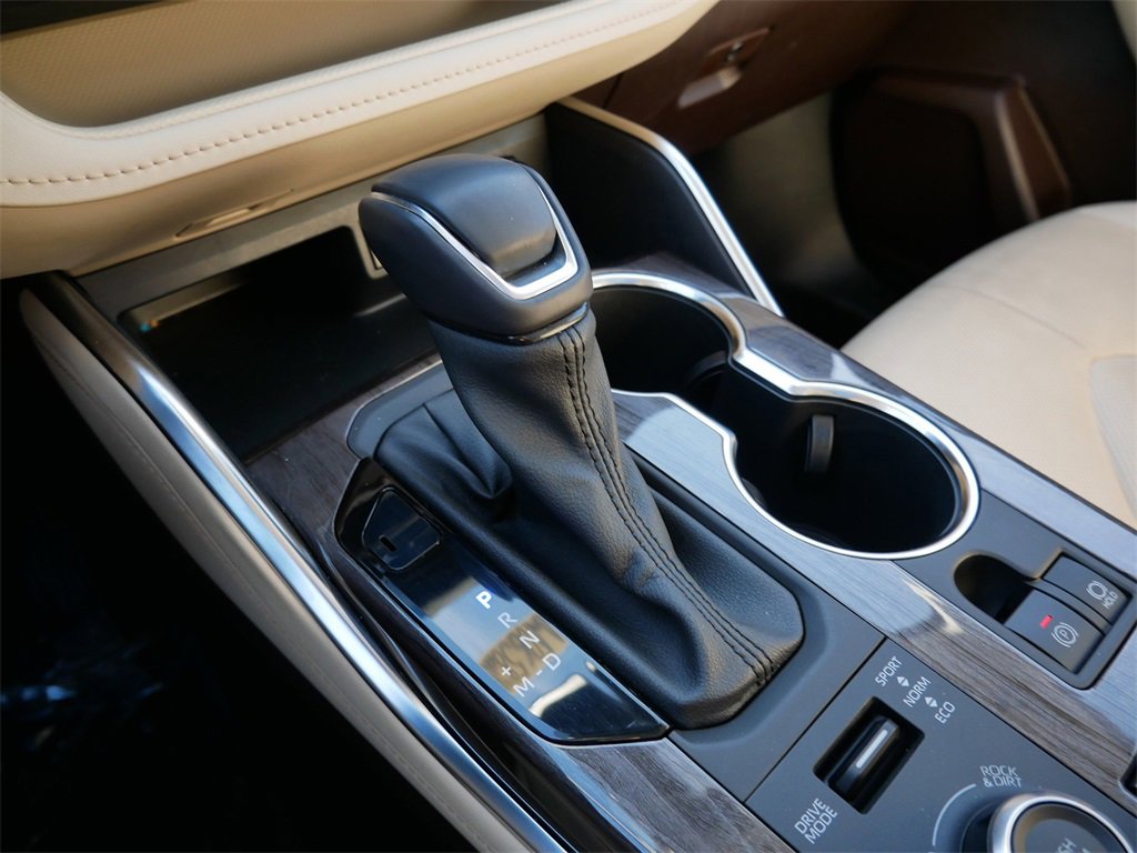 Used 2022 Toyota Highlander Limited image 23