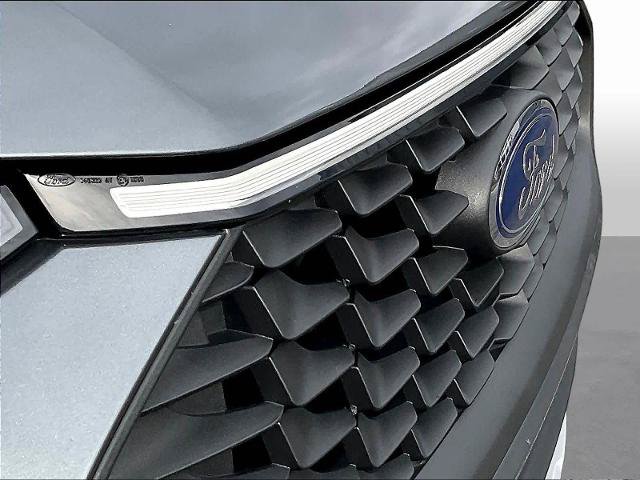 Certified 2025 Ford Escape Platinum AWD/4WD image 34