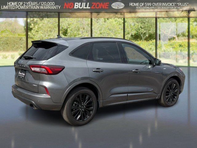 Certified 2023 Ford Escape ST-Line Elite AWD/4WD image 5