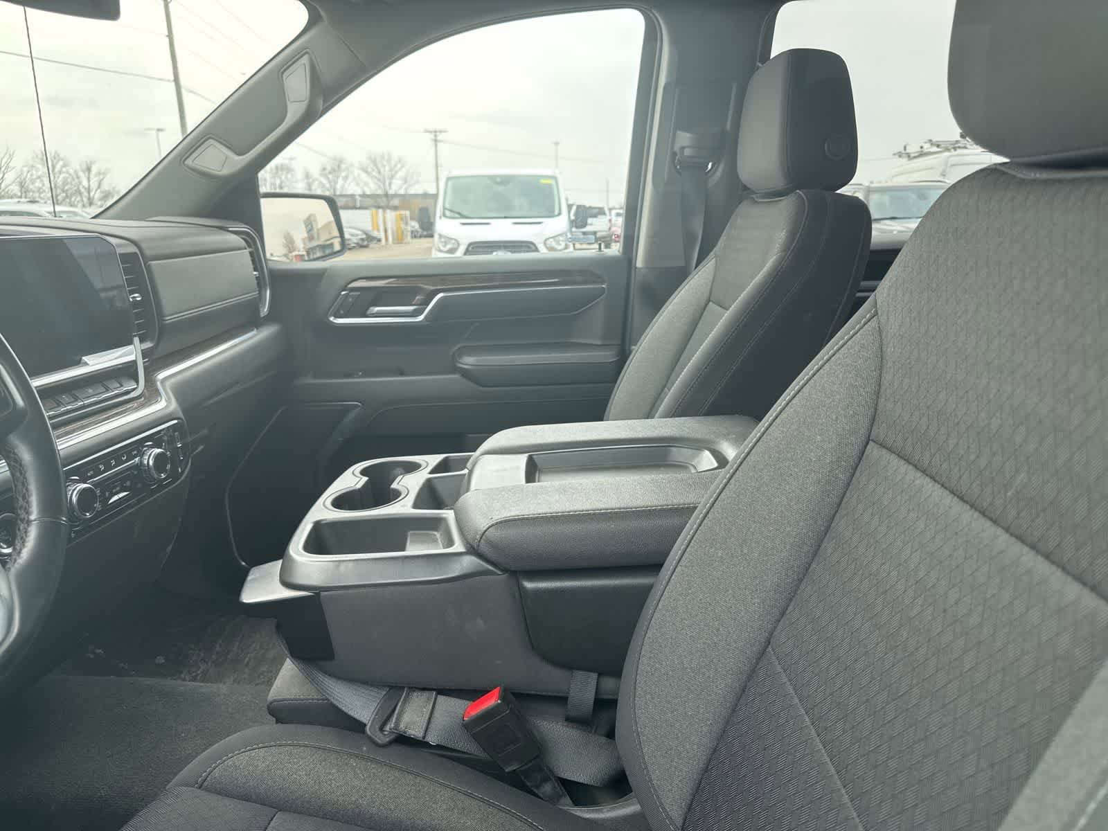 Used 2023 GMC Sierra 1500 SLE w/ Enhanced Capability Package AWD/4WD image 27