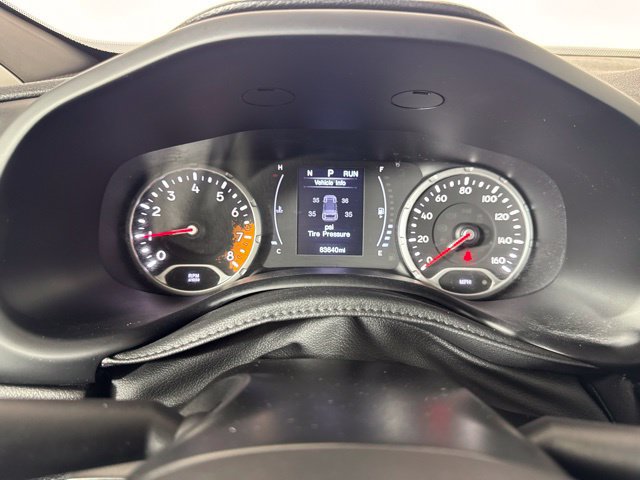 Used 2018 Jeep Renegade Latitude FWD image 17