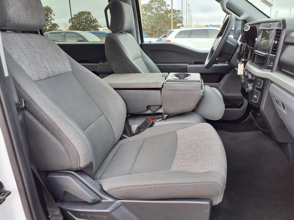 Certified 2025 Ford F250 XLT image 27
