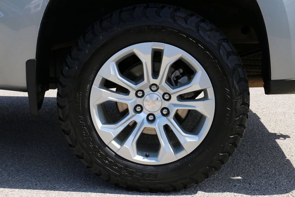 Used 2025 Chevrolet Silverado 1500 LTZ w/ LTZ Premium Package AWD/4WD image 9