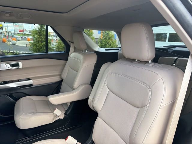Certified 2022 Ford Explorer Limited w/ Limited Technology Package AWD/4WD image 24