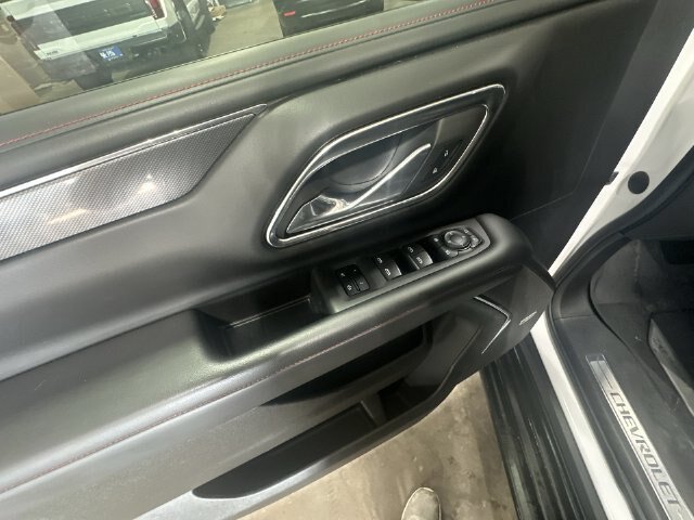 Used 2023 Chevrolet Tahoe RST w/ Luxury Package AWD/4WD image 19