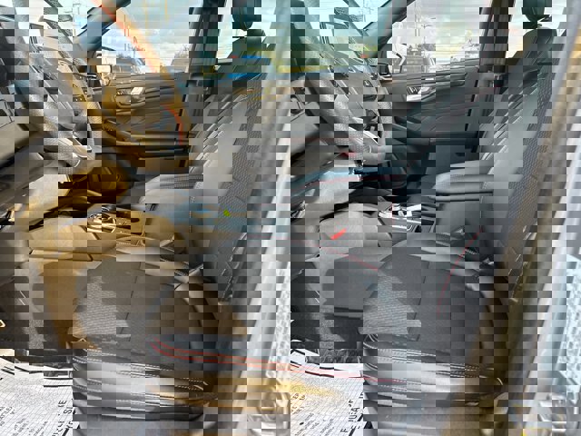 Certified 2023 Ford Escape ST-Line w/ Tech Pack #1 image 9