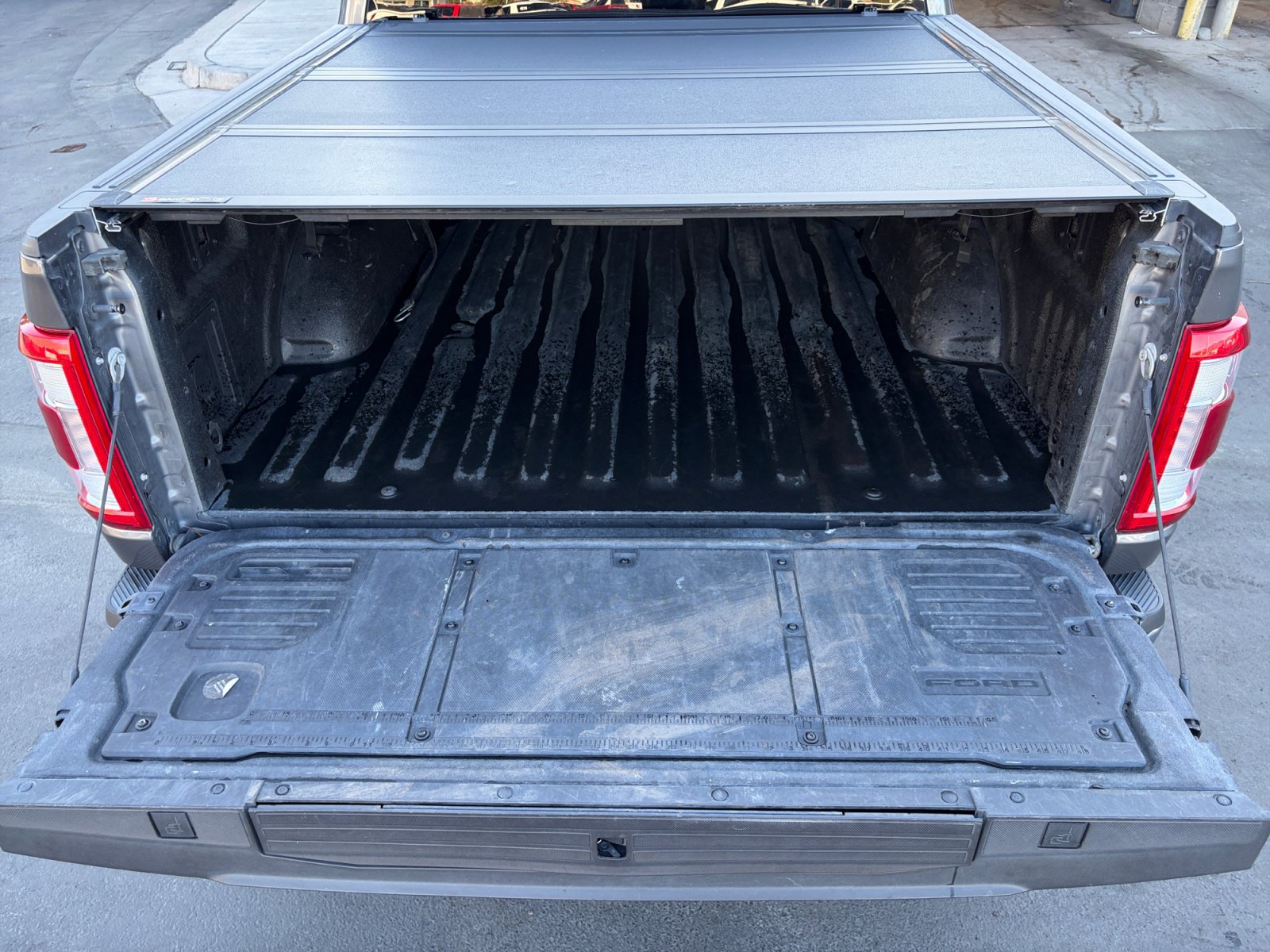 Certified 2021 Ford F150 Lariat w/ Max Trailer Tow Package AWD/4WD image 34