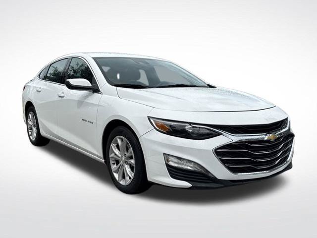 Used 2025 Chevrolet Malibu LT FWD image 2