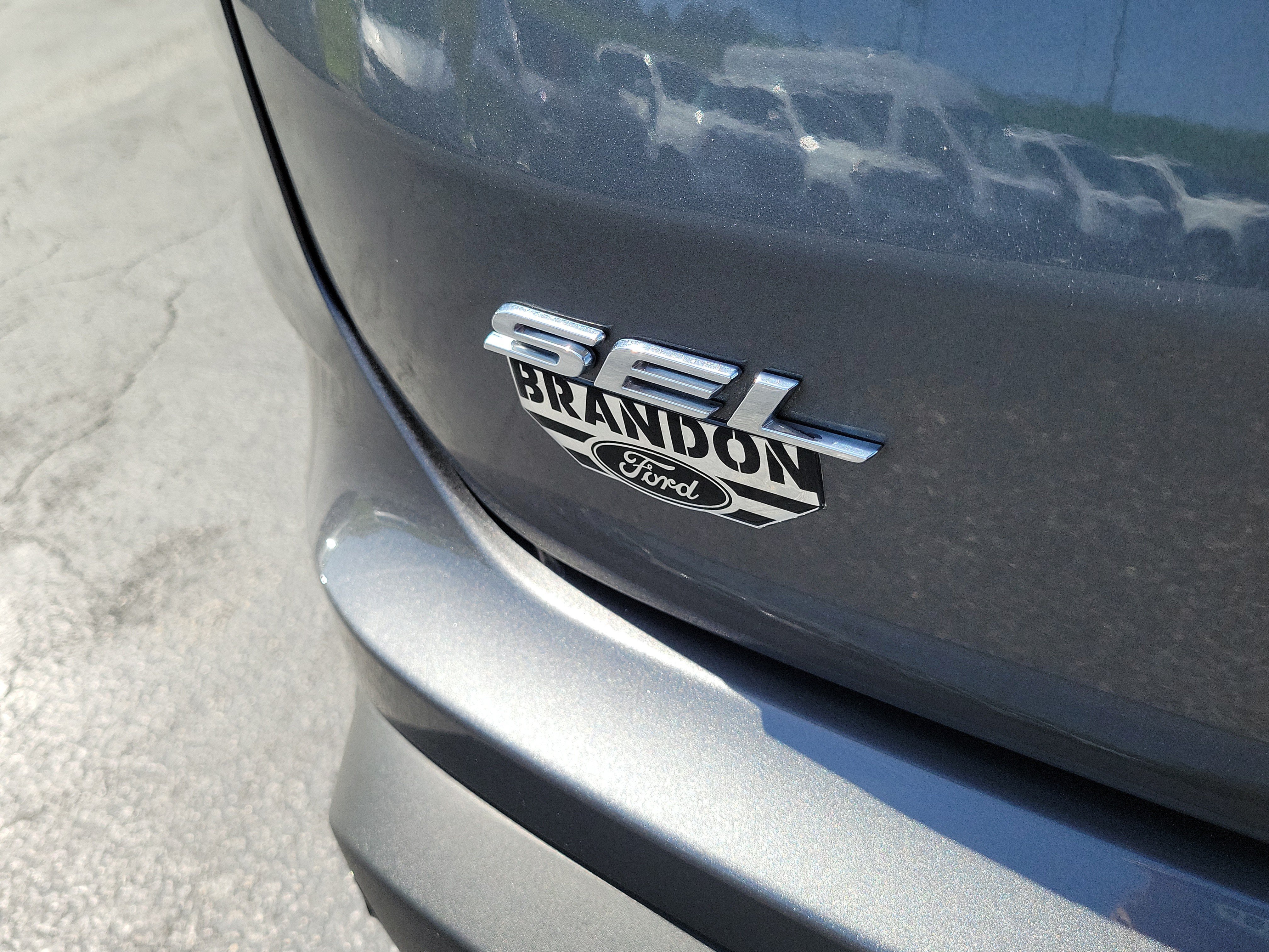 Certified 2024 Ford Edge SEL w/ Convenience Package AWD/4WD image 9