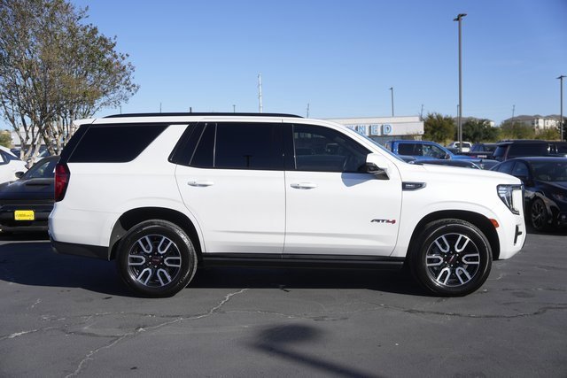 Used 2023 GMC Yukon AT4 w/ Technology Package image 3