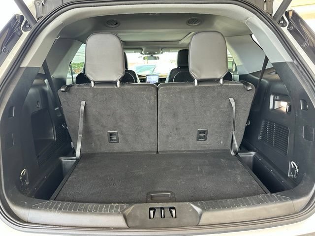 Certified 2023 Ford Explorer XLT w/ Equipment Group 202A AWD/4WD image 28