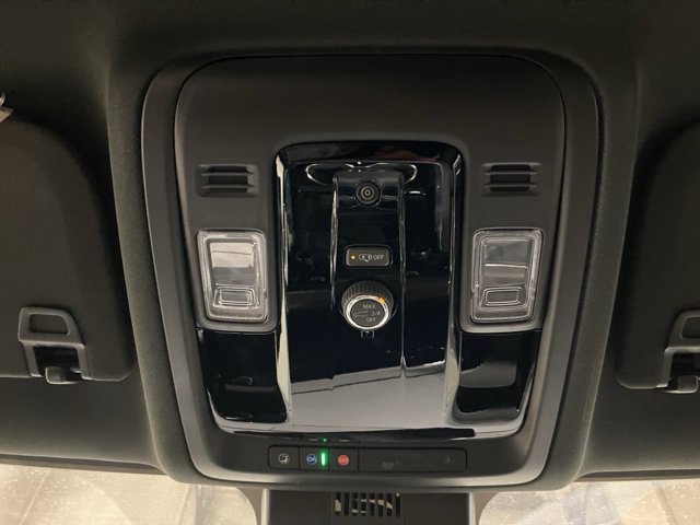 Used 2026 Chevrolet Suburban Z71 AWD/4WD image 3