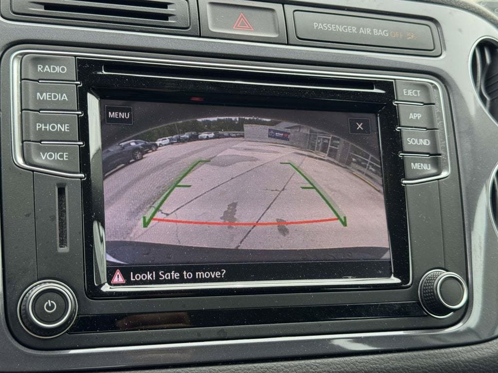 Used 2018 Volkswagen Tiguan Limited w/ Premium Package FWD image 4