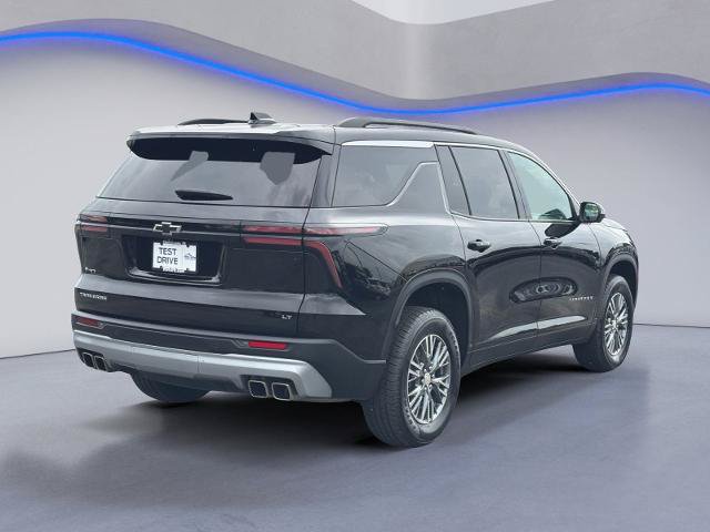 Used 2024 Chevrolet Traverse LT FWD image 6
