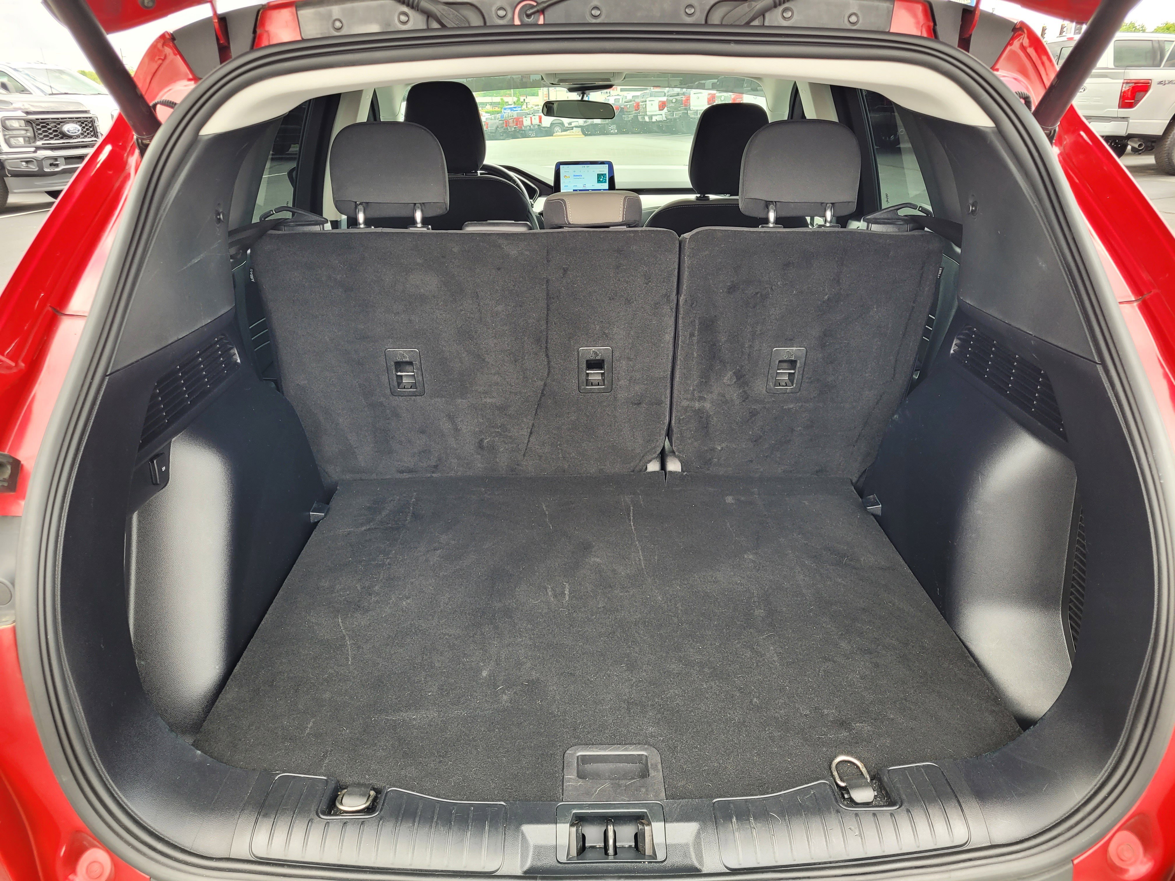 Certified 2022 Ford Escape SE w/ SE Sport Appearance Package AWD/4WD image 28