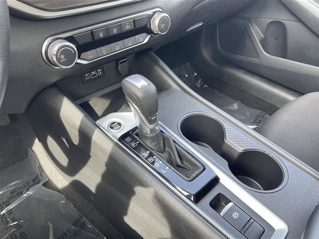 Used 2025 Nissan Altima 2.5 SV AWD/4WD image 28