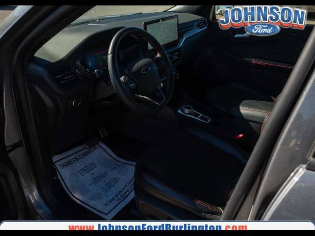 Certified 2024 Ford Escape ST-Line w/ Tech Pack #1 AWD/4WD image 31