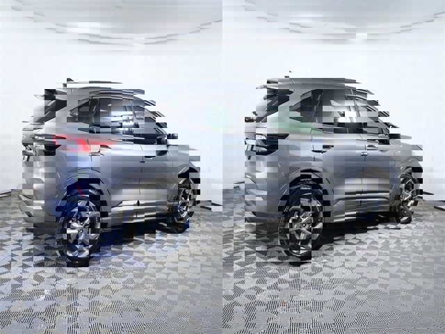 Certified 2024 Ford Escape ST-Line Select image 4