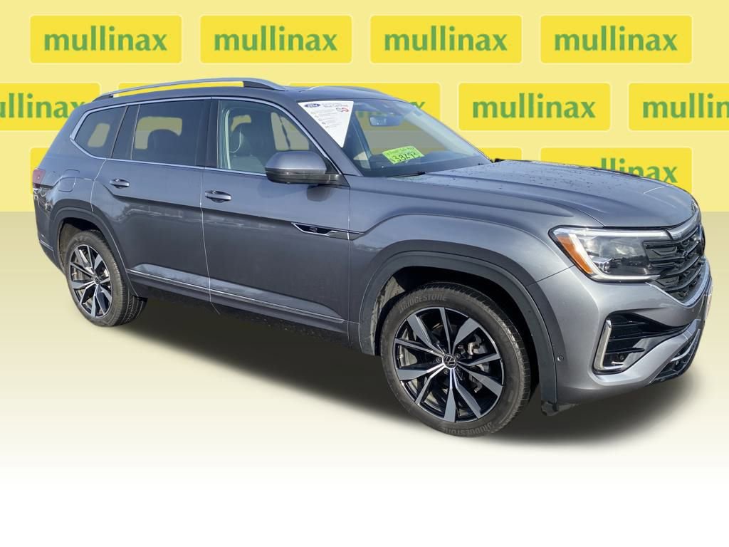Used 2024 Volkswagen Atlas SEL Premium R-Line