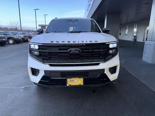 Certified 2025 Ford Expedition Max Platinum w/ Stealth Performance Package image 5