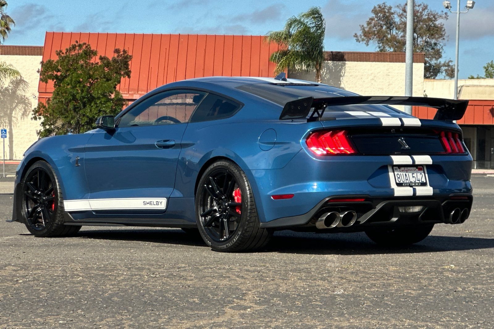 Certified 2020 Ford Mustang Shelby GT500 w/ Technology Package RWD image 5