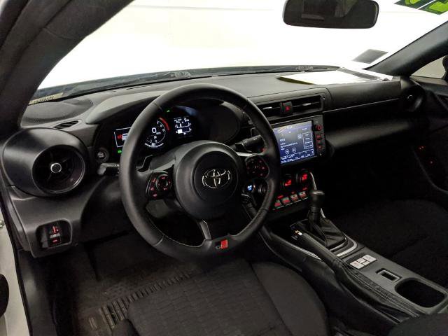 Used 2024 Toyota GR86 Base image 13