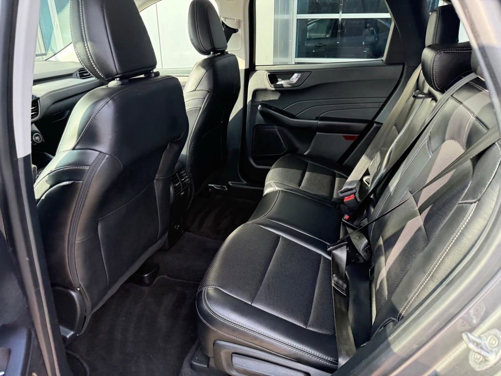 Certified 2021 Ford Escape SEL image 21