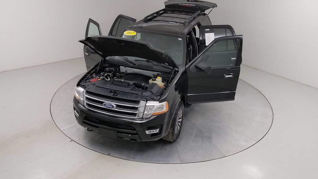 Certified 2017 Ford Expedition XLT w/ Equipment Group 202A AWD/4WD image 45
