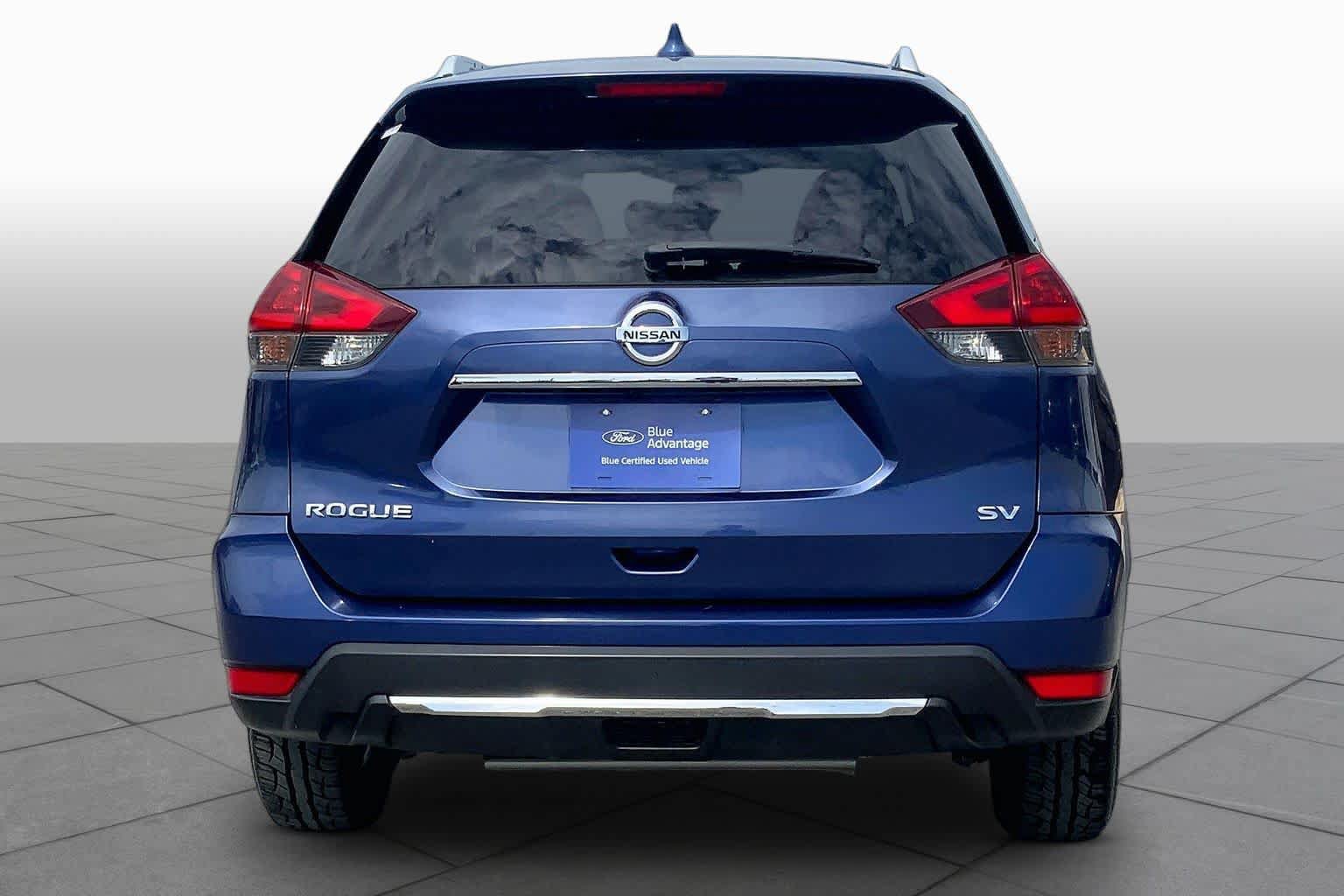 Used 2018 Nissan Rogue SV FWD image 5
