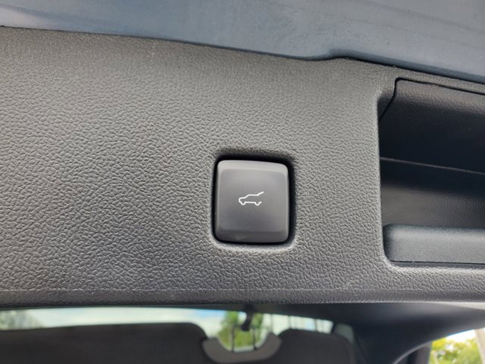 Certified 2023 Ford Escape ST-Line w/ Tech Pack #1 image 9