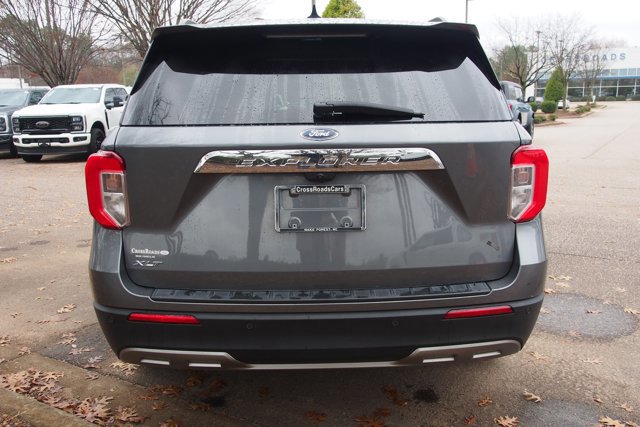 Certified 2022 Ford Explorer XLT w/ Equipment Group 202A image 6