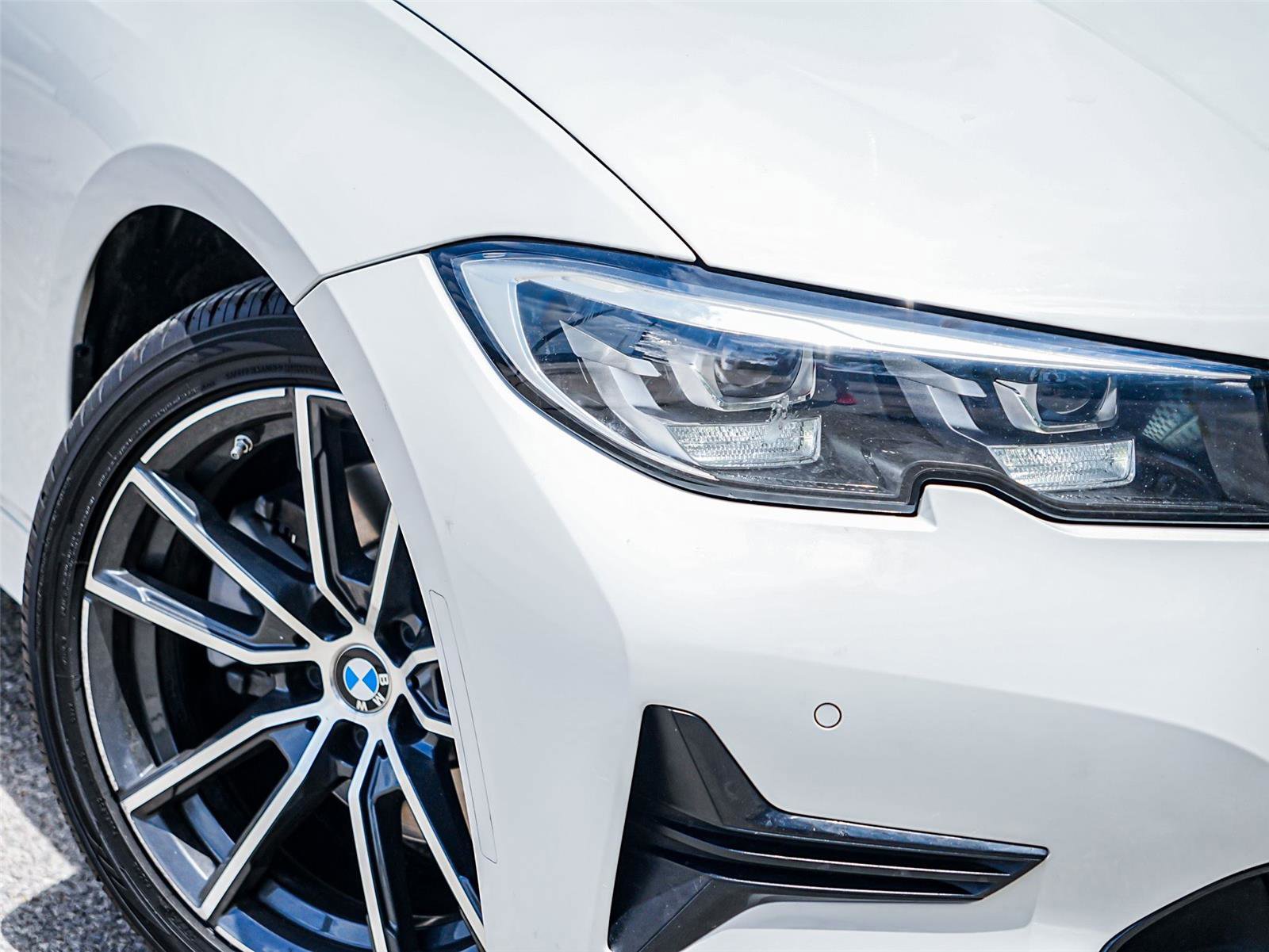 Used 2019 BMW 330i Sedan RWD image 3