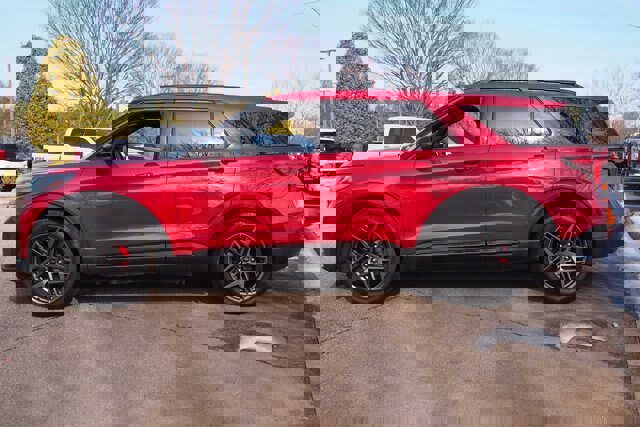 Certified 2025 Ford Explorer ST image 2