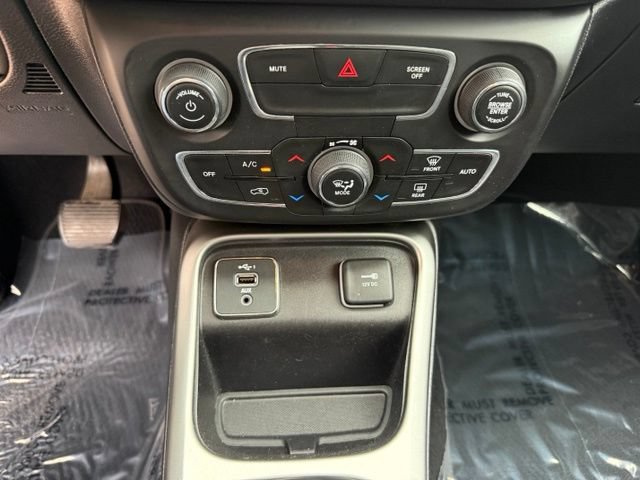 Used 2021 Jeep Compass Latitude FWD image 24