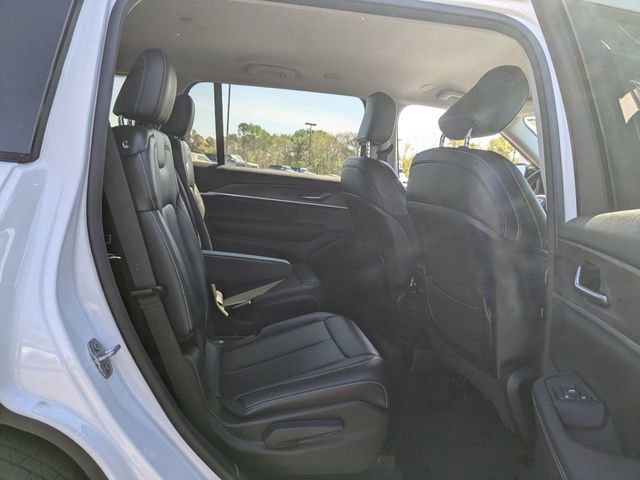Used 2023 Jeep Grand Cherokee L Limited w/ Black Appearance Package AWD/4WD image 26