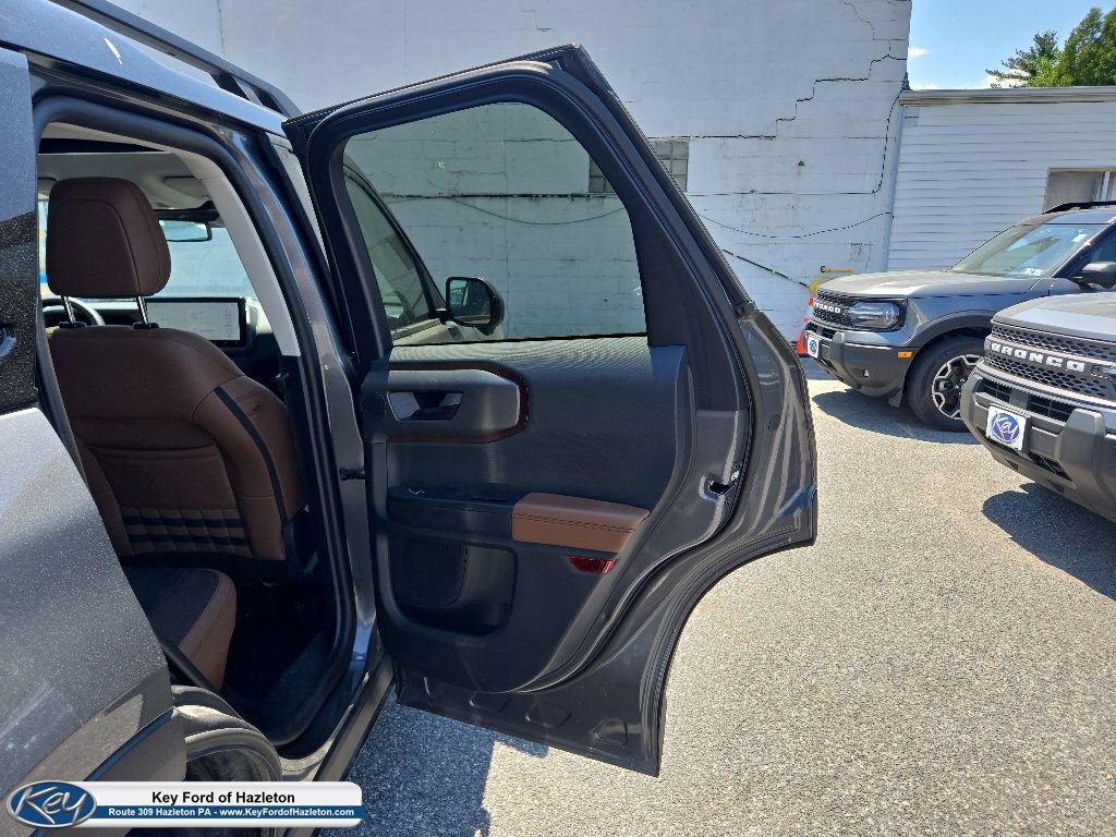Certified 2025 Ford Bronco Sport Outer Banks w/ Outer Banks Tech Package+ AWD/4WD image 50