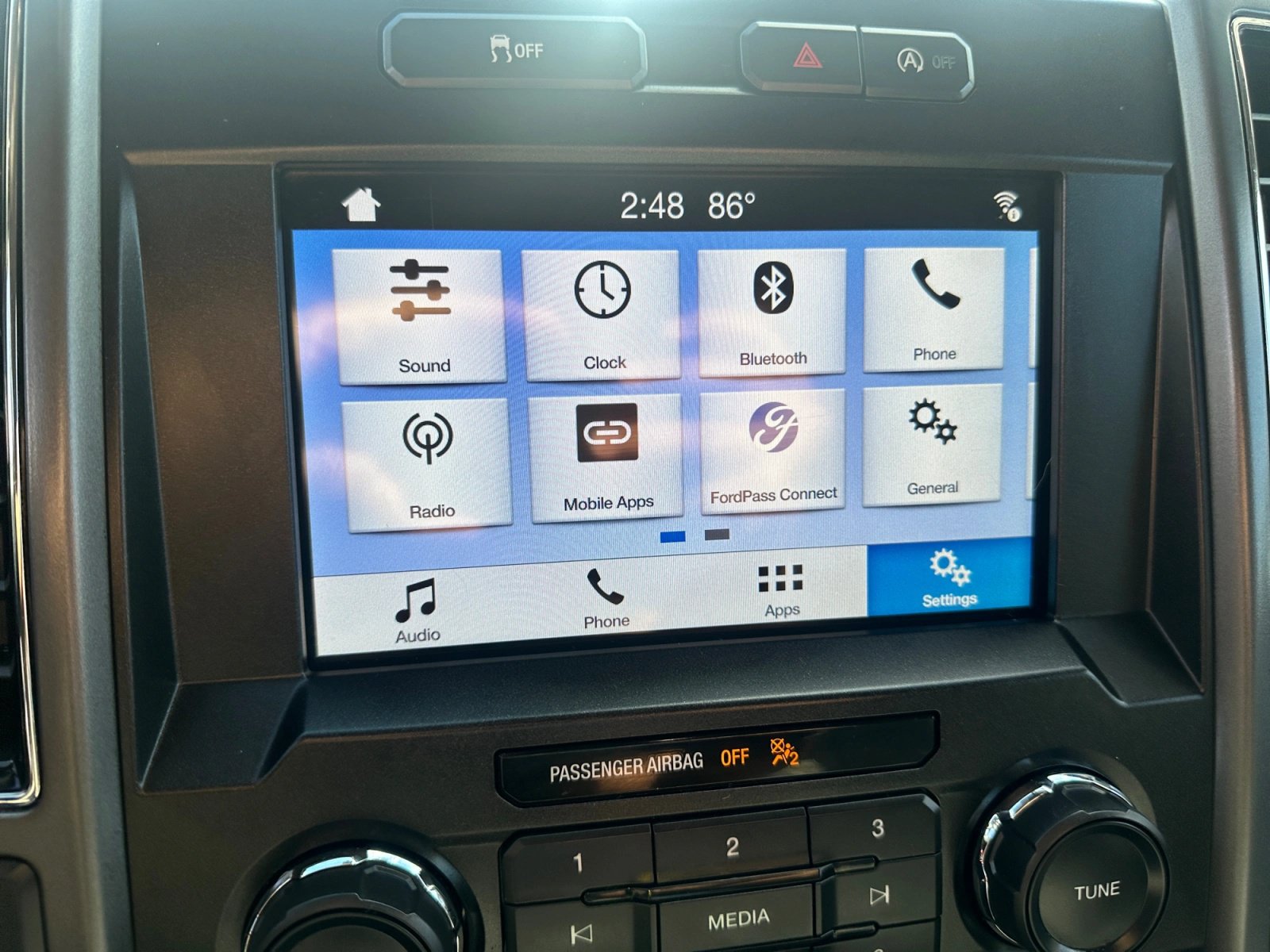 Certified 2019 Ford F150 XLT AWD/4WD image 16
