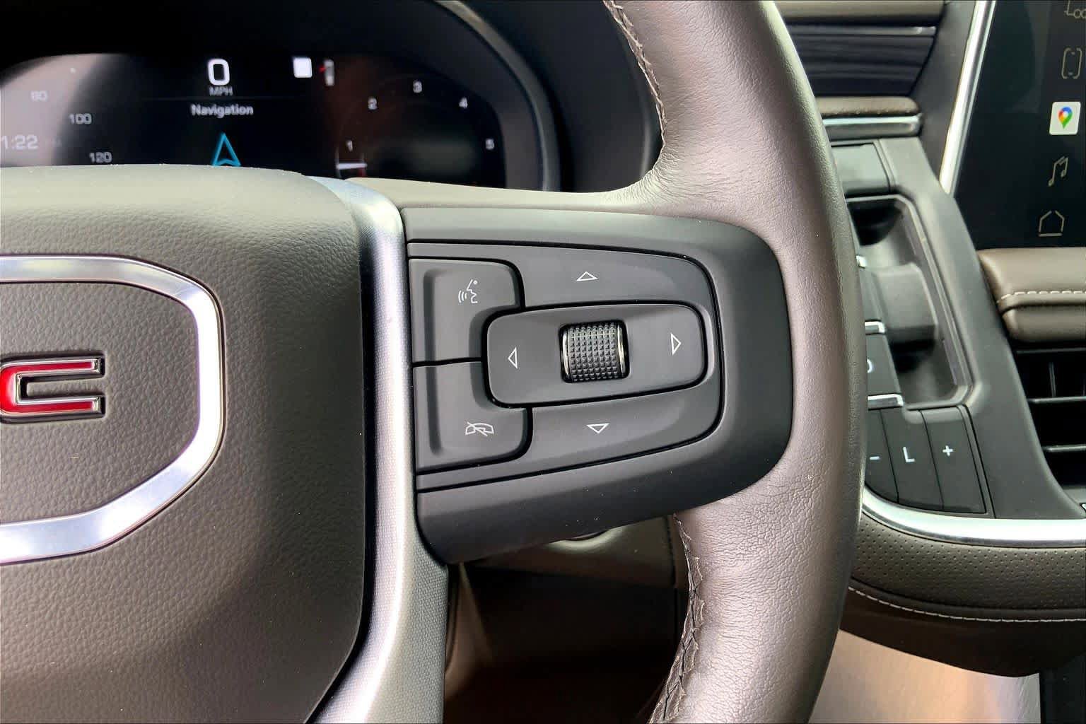 Used 2022 GMC Yukon SLT w/ SLT Premium Package AWD/4WD image 25