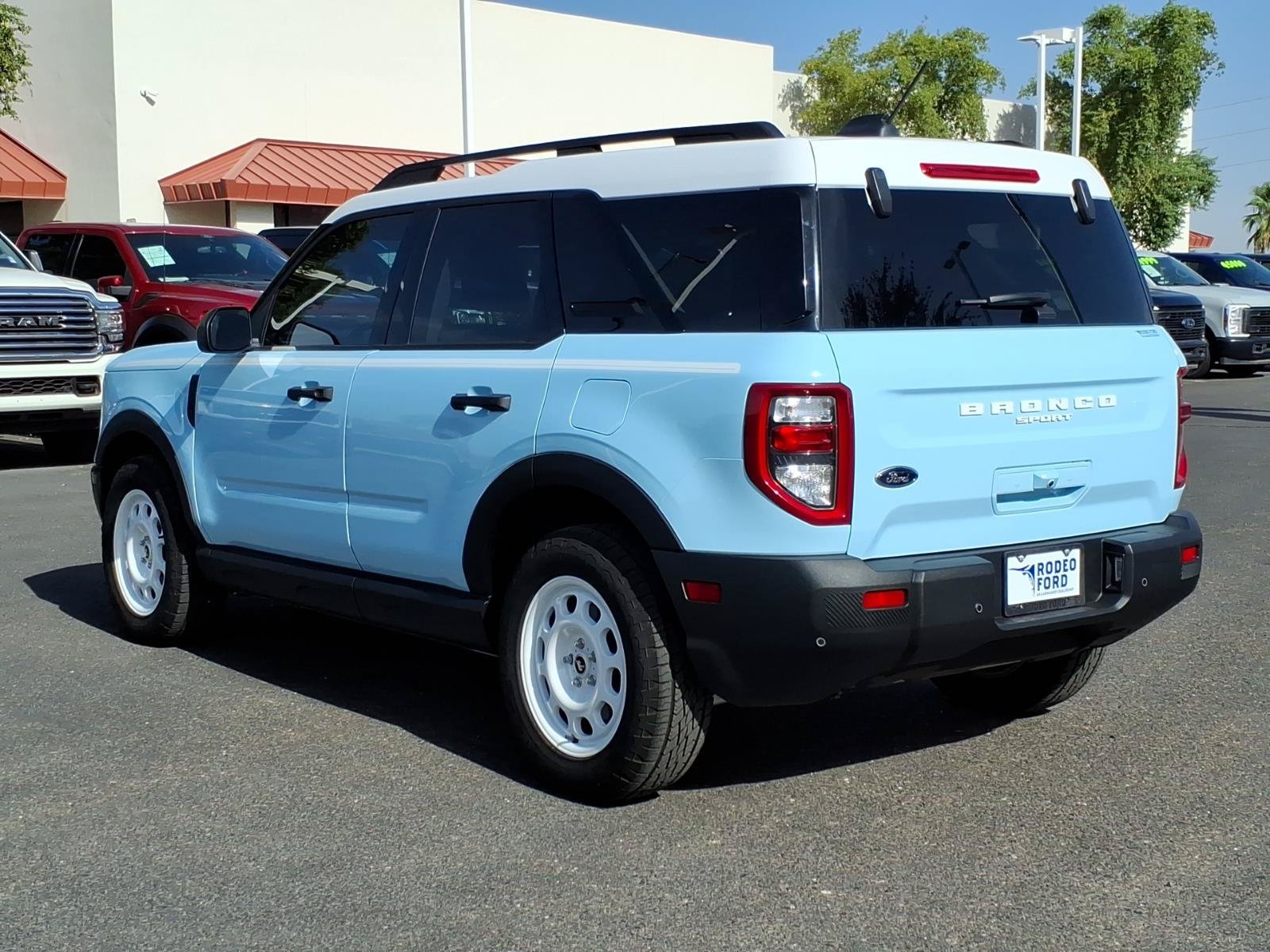 Certified 2025 Ford Bronco Sport Heritage w/ Convenience Package AWD/4WD image 3