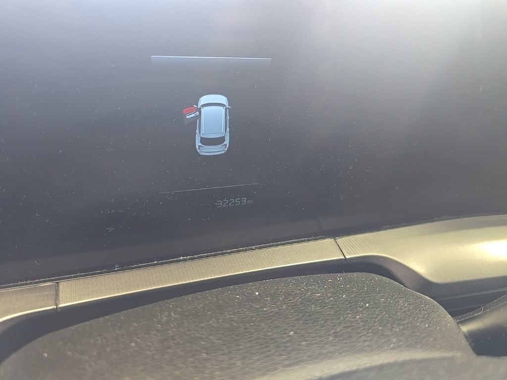 Used 2024 Kia Telluride S w/ S Sunroof Package FWD image 5