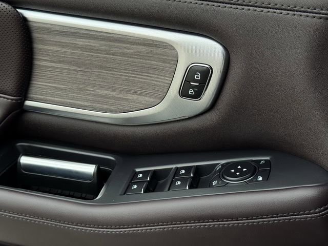 Certified 2025 Ford Expedition Platinum w/ Platinum Ultimate Package image 25