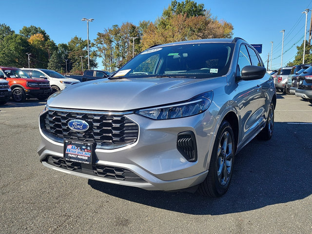 Certified 2023 Ford Escape ST-Line w/ Tech Pack #1 image 10