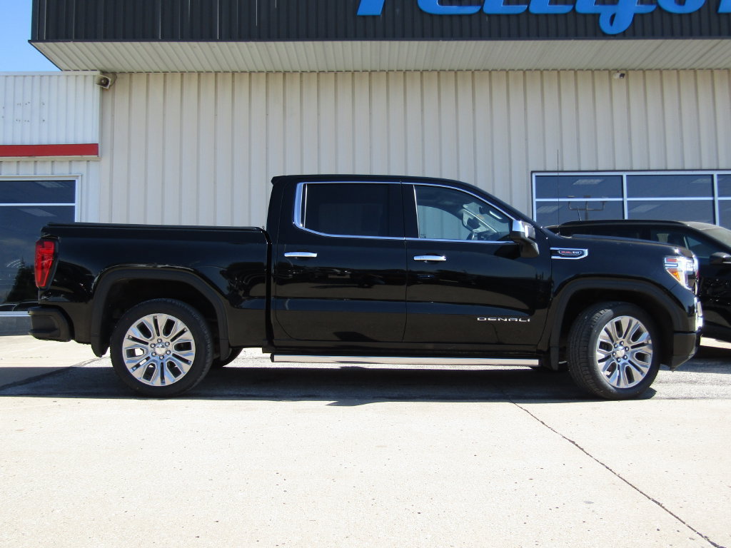 Used 2022 GMC Sierra 1500 Denali w/ Denali Reserve Package AWD/4WD image 2
