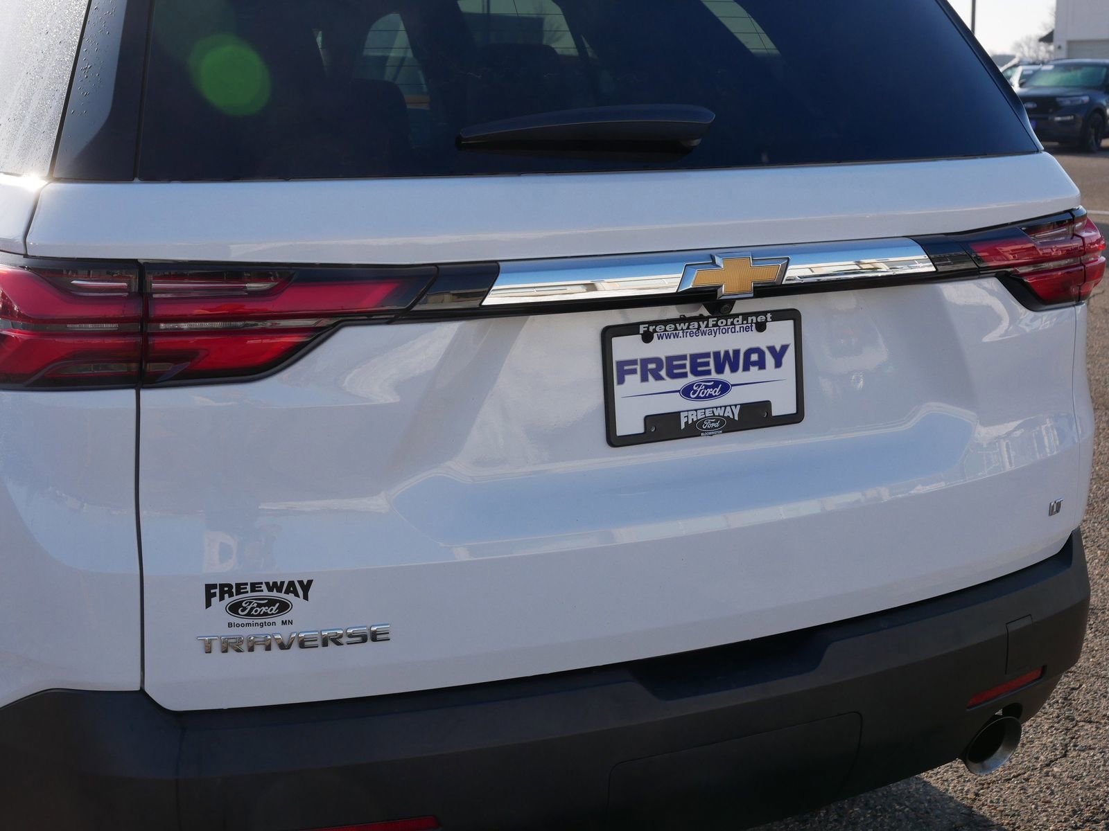 Used 2023 Chevrolet Traverse LT image 12